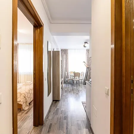 Sona Apartment *